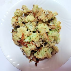 ふうかの作ってみた!投稿(カリフラワーのカリカリチーズ焼き)