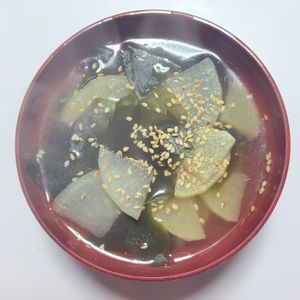 ふうかの作ってみた!投稿(【大根とわかめのごま中華スープ】5分煮るだけ♪)