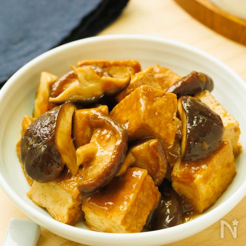 シンプル・美味しい！【厚揚げとしいたけのオイスター煮】