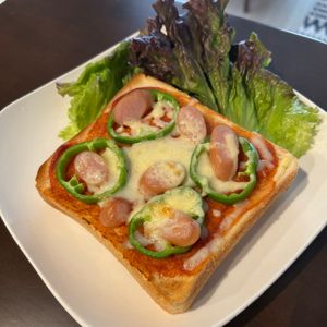 単身赴任おじさんの作ってみた!投稿(【カレー香るピザトースト】やみつきになる美味しさ！)