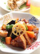 お麩で黒酢酢豚風