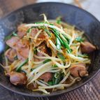ぽん酢醤油味で甘酸っぱい！砂肝もやし炒め