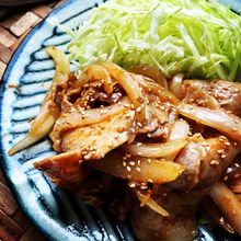 すりごまたっぷりのタレが絡む♪♪豚のスタミナ焼き