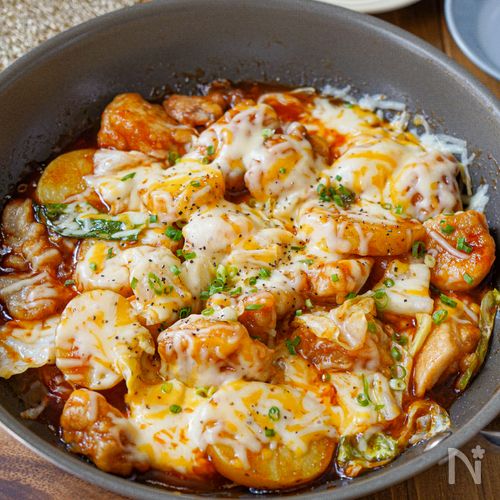 【男子大絶賛！ヤンニョム風じゃがチーズチキン】スタミナ満点♡