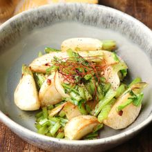 食材1つ！味付けこれだけ？！かぶのガーリックソテー