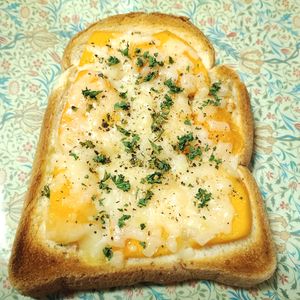 M＊Pの作ってみた!投稿(トーストバリエ＊柿とチーズのトースト)