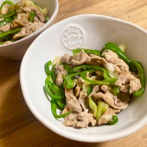 ゆかりの作ってみた!投稿(10分で完成！【ピーマン豚塩丼】)