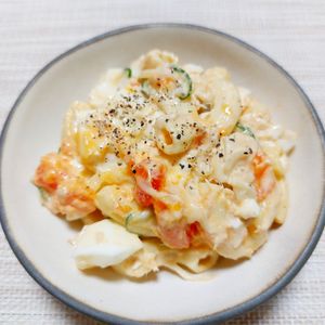 よっこの作ってみた!投稿(玉子とツナマヨのとろとろこってりマカロニサラダ😘🥗)