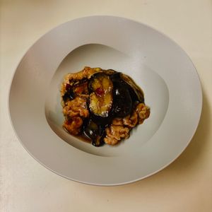 りんの作ってみた!投稿(行列のできる中華屋さんの🤤とろとろ豚バラなす🤩🍚)
