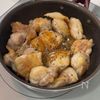 ただ焼いて混ぜるだけ。【鶏モモのはちみつ味噌和え】の工程3