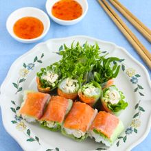 白滝入りでヘルシー!サーモンの生春巻き