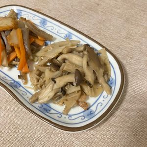 はにわの作ってみた!投稿(【たっぷりきのこと蓮根のきんぴら】シャキッとヘルシー常備菜♪)