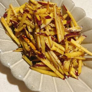 トンコの作ってみた!投稿(自然な甘み『さつまいものきんぴら』)