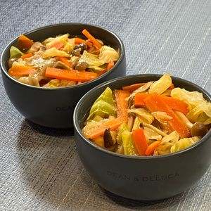 楽ラク手抜キッチン🐶🐾の作ってみた!投稿(野菜たっぷり♩うま味噌スープ)