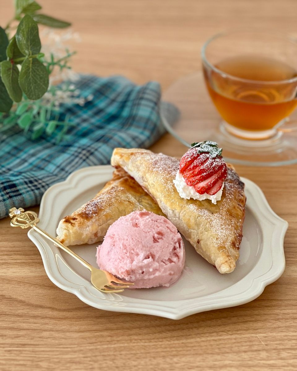 おうちでカフェ気分！プレゼントにも！いちごパイ | レシピサイトNadia