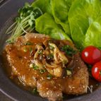 【柔らかジューシー】しめじと新玉おろしソースのスタミナ豚テキ