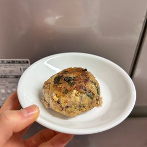 ケの作ってみた!投稿(簡単缶レシピ！サバ缶豆腐ハンバーグ　味噌マヨソース)