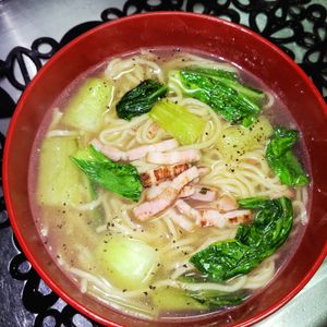 ヴェルの作ってみた!投稿(【チンゲン菜とベーコンの塩ラーメン】スープも簡単手作りで♪)