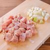 【チキンと半熟たまごのトマト煮】虜になるおいしさ…♡の工程1