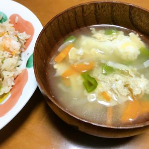Nao★彡の作ってみた!投稿(優しい味＊玉ねぎとにんじんと卵の中華スープ)