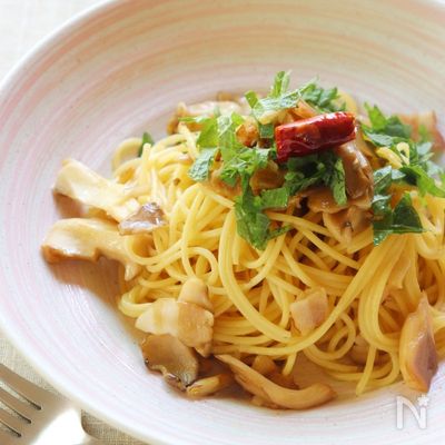 麺つゆで簡単!舞茸とベーコンの和風パスタ