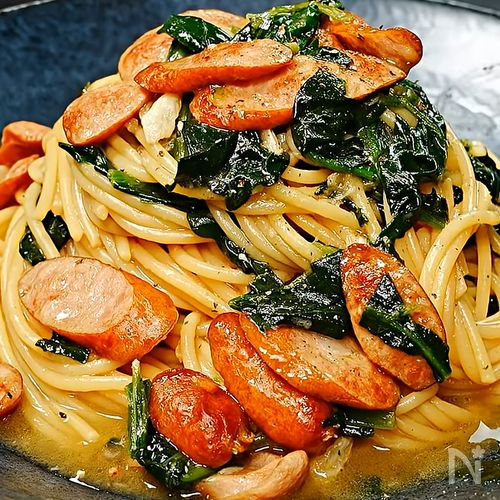 超簡単!ワンパンで!焦がしガーリックバター醤油コンソメパスタ