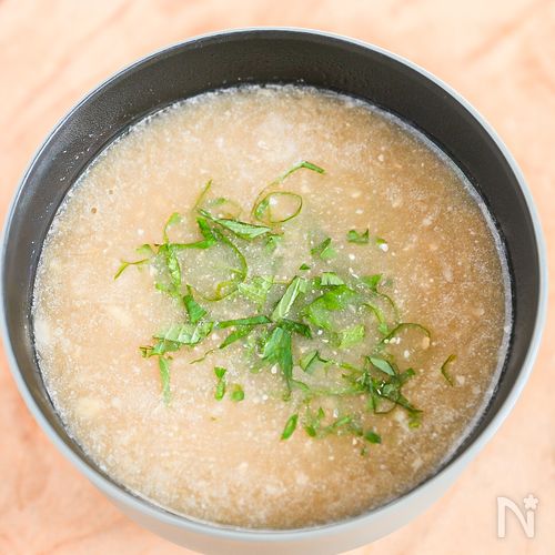メイン食材ひとつだけ！長芋のみそ汁