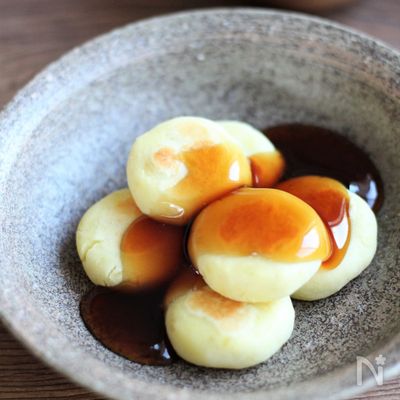 さつまいも餅のみたらしあんかけ