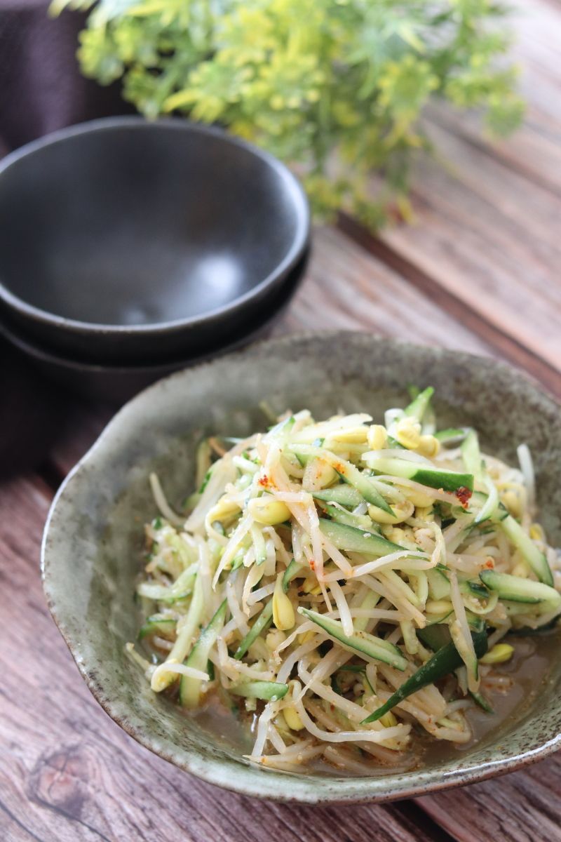 これは箸が止まらない♡豆もやしと胡瓜のやみつきおつまみ