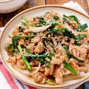 【豚こまとニラのスタミナ甘辛炒め】ご飯が進む！スタミナおかず