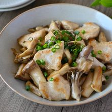 うどんスープで和の味きまる！罪悪感なしの鶏むね＆きのこ炒め