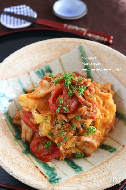 卵とトマトのキムチオイスター炒め