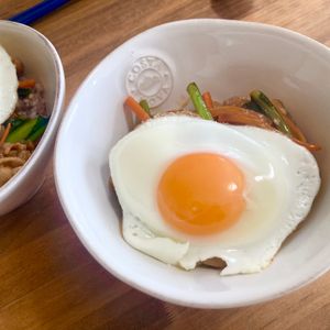 ゆかりの作ってみた!投稿(節約食材で大満足◎小松菜と豚こまのスタミナ炒め)