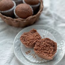 チョコ未解禁のチビちゃんに♪米粉のバナナココア蒸しパン