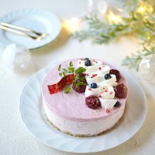 材料4つ！簡単いちごムースケーキ