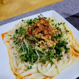 ヴェルの作ってみた!投稿(【汁なし担々うどん】練りごま不要♪レンジで完成！辛うま担々♡)