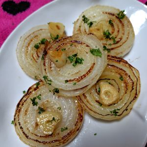 コスモスの作ってみた!投稿(【新玉ねぎのうま塩ステーキ】旬のごちそう)