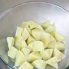 レンジで簡単♪【ズッキーニとじゃがいものカレーマヨサラダ】の工程1
