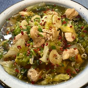 楽ラク手抜キッチン🐶🐾の作ってみた!投稿(飲みほせる♪あったか【鶏もも肉とキャベツのスープ煮】)