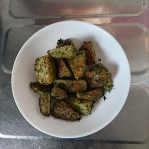 KUMIKOの作ってみた!投稿(揚げずにカリカリ☆【新じゃがののり塩焼き】お弁当にも◎)