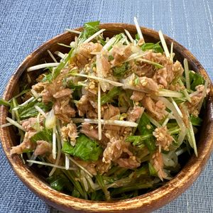 楽ラク手抜キッチン🐶🐾の作ってみた!投稿(レンチン3分《もやしと水菜♡旨だれツナサラダ》)