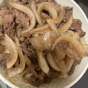 ここあの作ってみた!投稿(【新玉ねぎの牛すき照り炒め】ご飯が進む！新玉ねぎが美味しい♪)