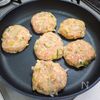 風味も美味しい「チキンごぼう柚子バーグ」の工程3