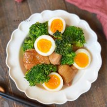 大人子供も大好きな味付け♪照り煮チキン