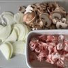 すぐできる!豚肉のトマトチーズ煮の工程1