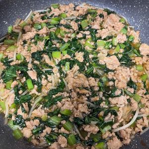 ちちちの作ってみた!投稿(【小松菜の甘辛そぼろ丼】さっと食べたい♪簡単お昼ご飯に♡)