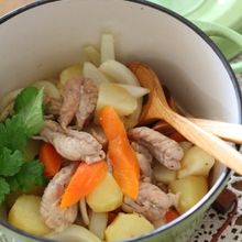 無水調理で作る塩肉じゃが
