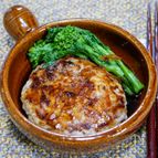 ソースが美味しい「鶏つくねバーグ」