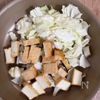 男子が喜ぶ味濃い系【厚揚げキャベツの味噌にんにく炒め】の工程1