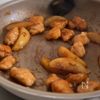 おかわり!が聞ける【ささみとじゃがいものガリバタ炒め】の工程4